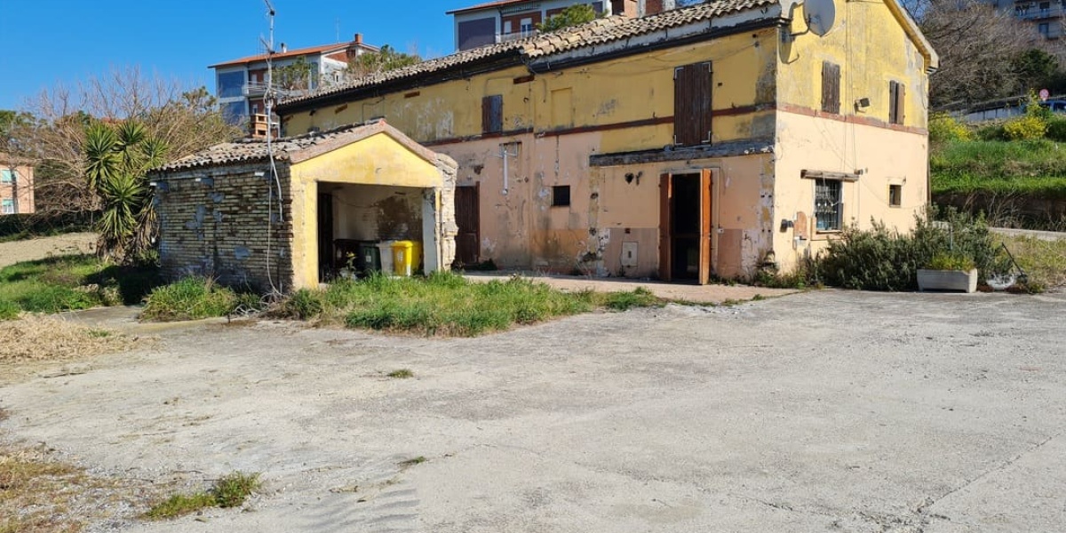 Ancona Pinocchio-Posatora MAGGINI, 3 Camere Camere, ,2 BagniBagni,Rustico/Casale,In Vendita,MAGGINI,1093