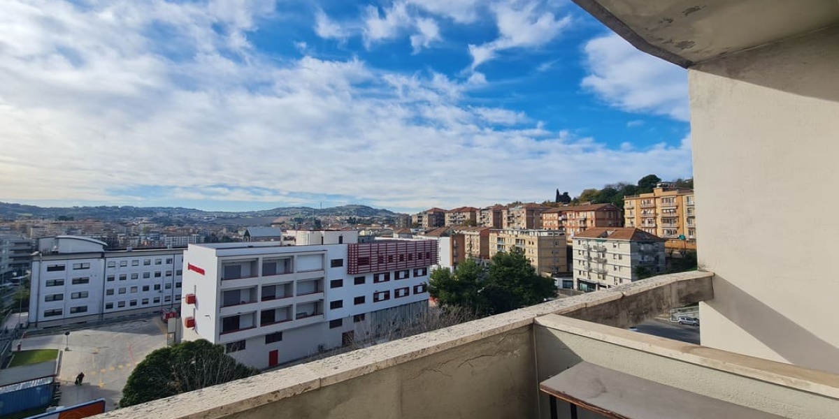 Ancona Centro Piazzale Libertà, 3 Camere Camere, ,1 BagnoBagni,Appartamento,In Vendita,Piazzale Libertà,5,1095