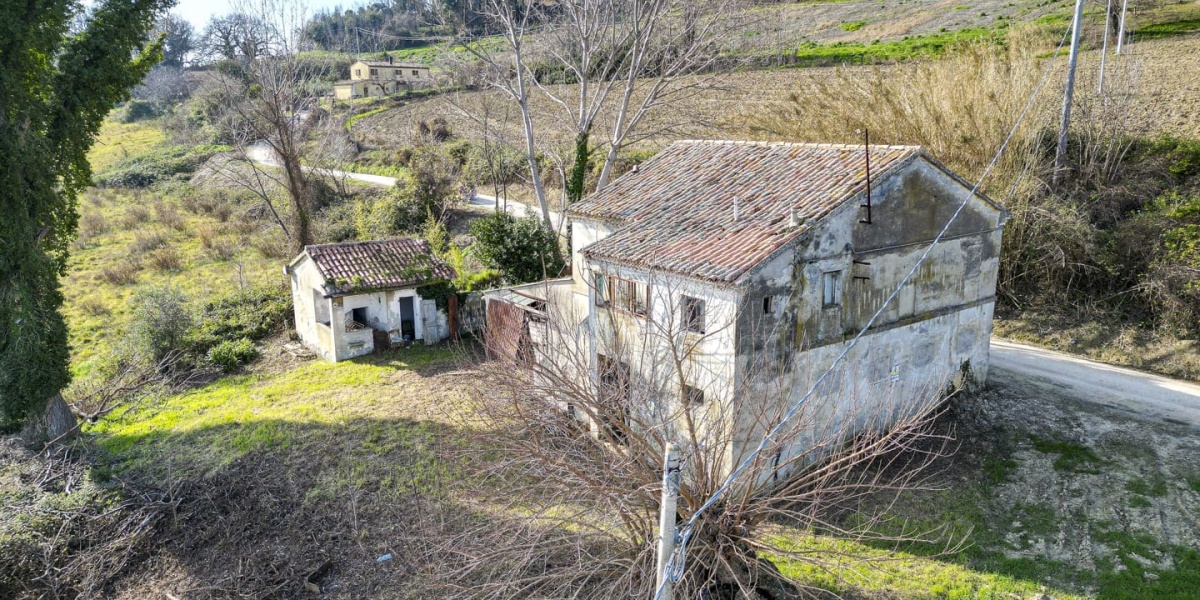 Ancona Campagna Montegalluzzo, 240, 3 Camere Camere, ,1 BagnoBagni,Rustico/Casale,In Vendita,Montegalluzzo,1104