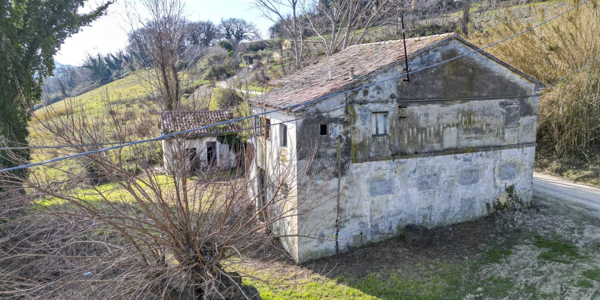 Ancona Campagna Montegalluzzo, 240, 3 Camere Camere, ,1 BagnoBagni,Rustico/Casale,In Vendita,Montegalluzzo,1104