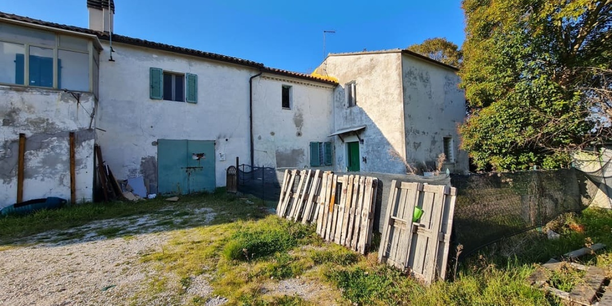 Ancona Torrette-Barcaglione Via Monte Ronzano, 6 Camere Camere, ,2 BagniBagni,Rustico/Casale,In Vendita,Via Monte Ronzano,1025